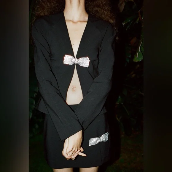 zara | black | rhinestone bow mini skirt - Picture 6 of 11